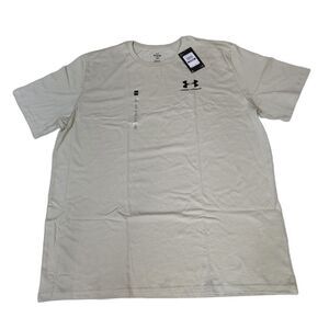 Under Armour Men’s 2XL Short Sleeve T-Shirt – NWT